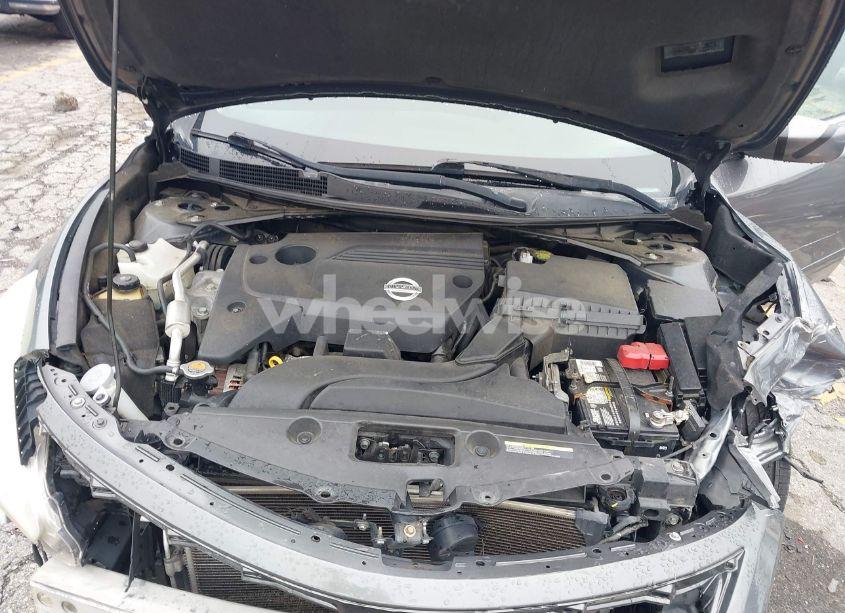 Photo 10 of 2015 Nissan Altima 2.5/2.5 S/2.5 SL/2.5 SV (VIN 1N4AL3AP4FC282018)