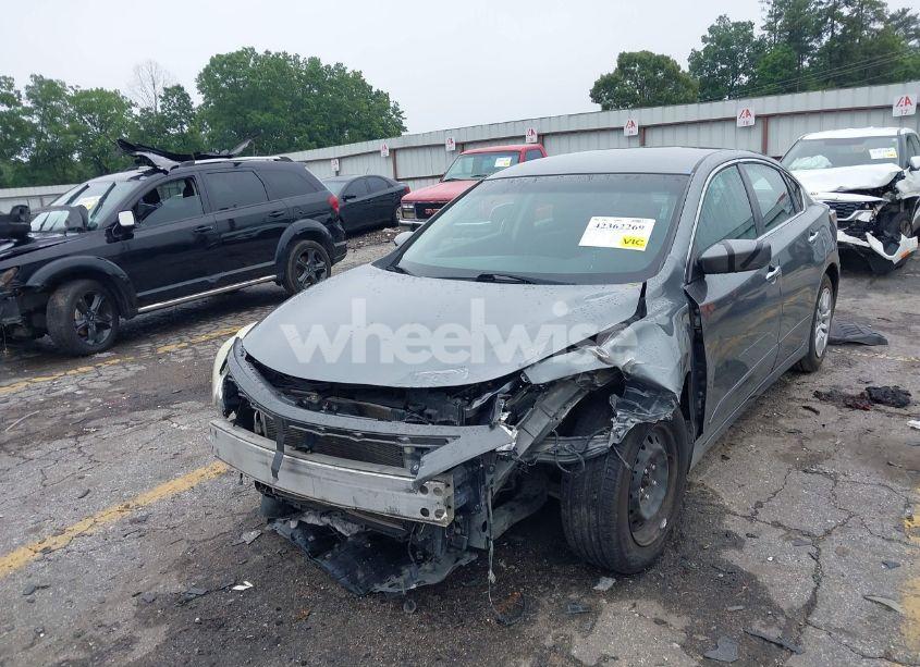 Photo 2 of 2015 Nissan Altima 2.5/2.5 S/2.5 SL/2.5 SV (VIN 1N4AL3AP4FC282018)