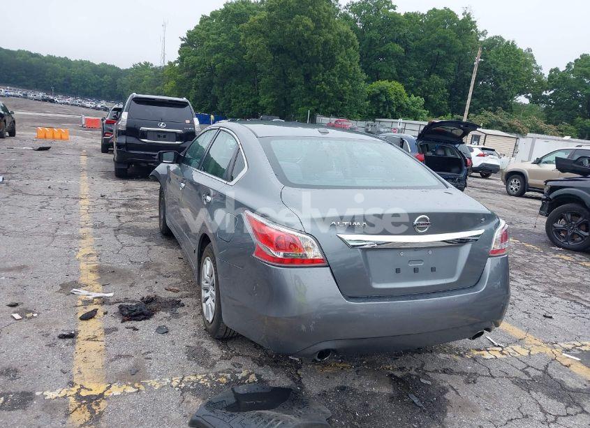 Photo 3 of 2015 Nissan Altima 2.5/2.5 S/2.5 SL/2.5 SV (VIN 1N4AL3AP4FC282018)