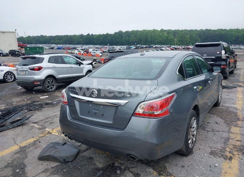 Photo 4 of 2015 Nissan Altima 2.5/2.5 S/2.5 SL/2.5 SV (VIN 1N4AL3AP4FC282018)