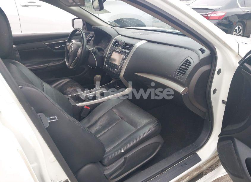 Photo 5 of 2015 Nissan Altima 2.5 SV (VIN 1N4AL3AP4FC290037)