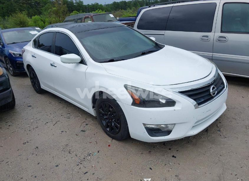 2015 Nissan Altima 2.5/2.5 S/2.5 SL/2.5 SV (VIN 1N4AL3AP4FC295559) main photo