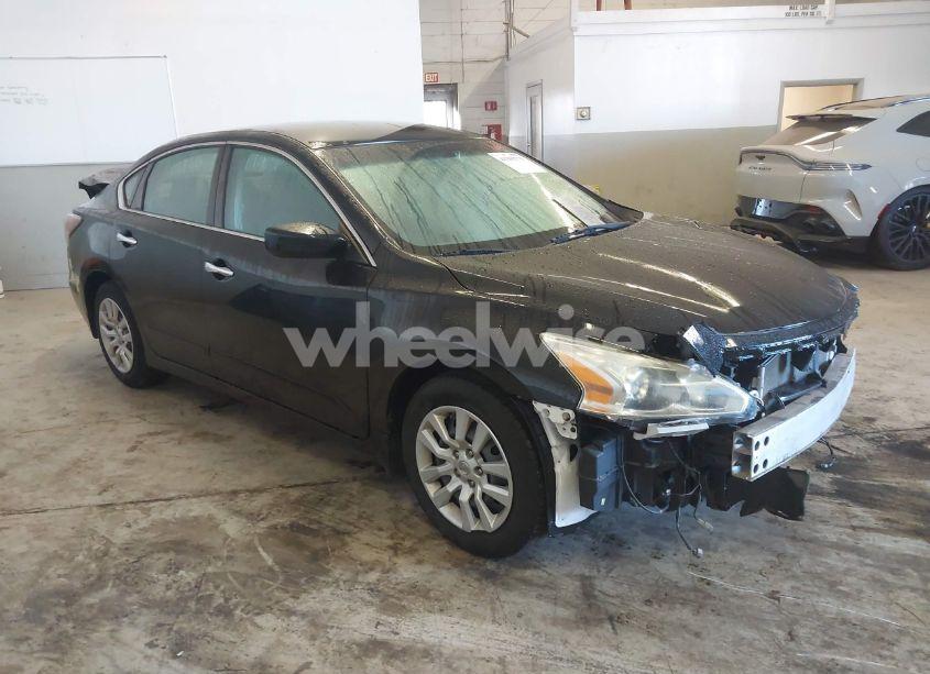 2015 Nissan Altima 2.5 S (VIN 1N4AL3AP4FC413979) main photo