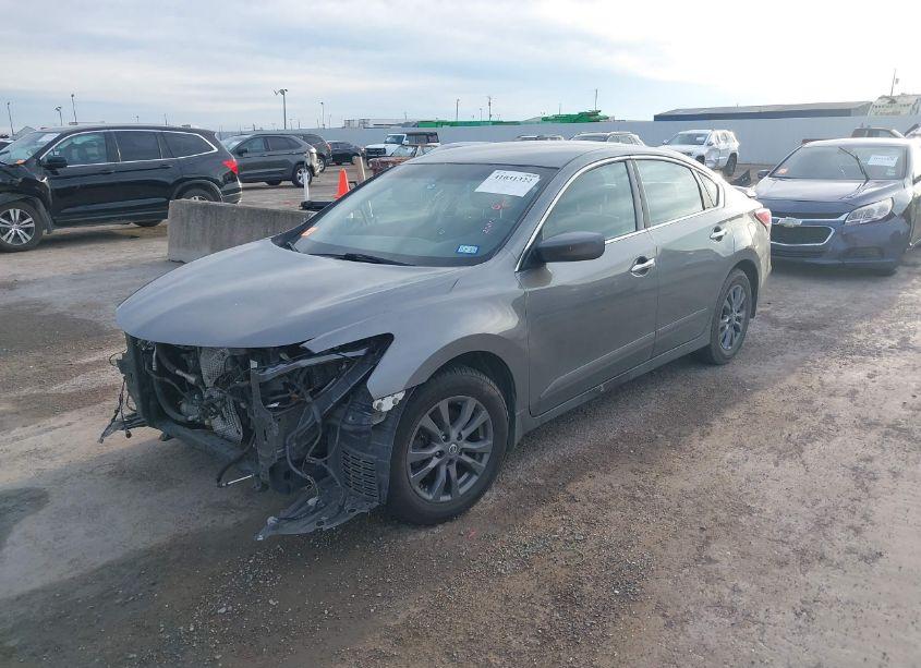 Photo 2 of 2015 Nissan Altima 2.5 S (VIN 1N4AL3AP4FC423279)