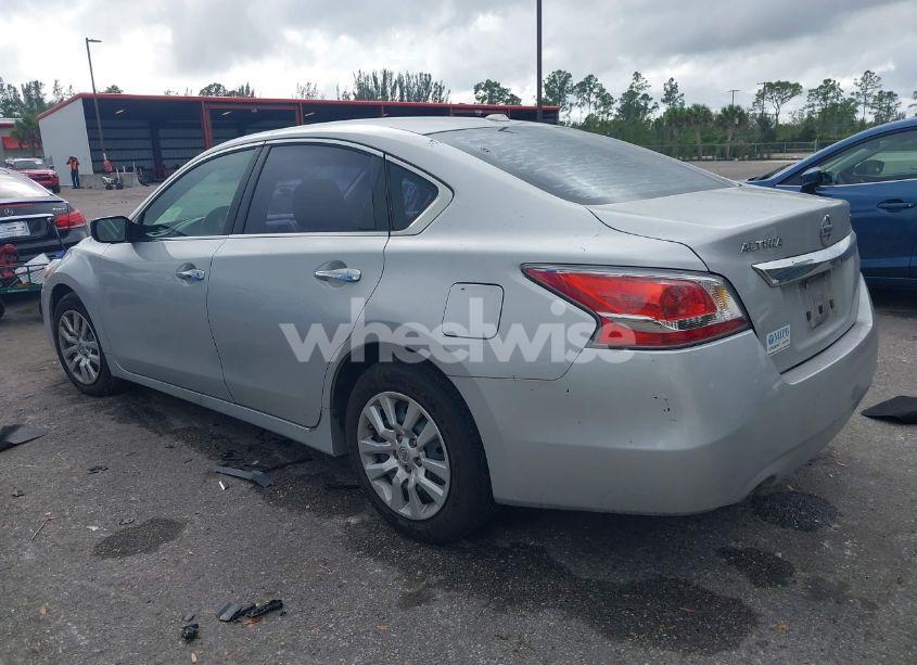 Photo 3 of 2015 Nissan Altima 2.5/2.5 S/2.5 SL/2.5 SV (VIN 1N4AL3AP4FC431169)