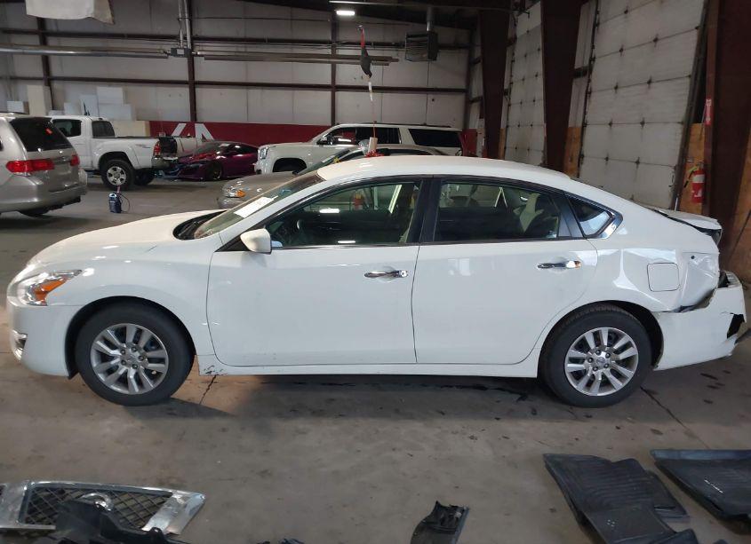 Photo 15 of 2015 Nissan Altima 2.5 (VIN 1N4AL3AP4FC435223)