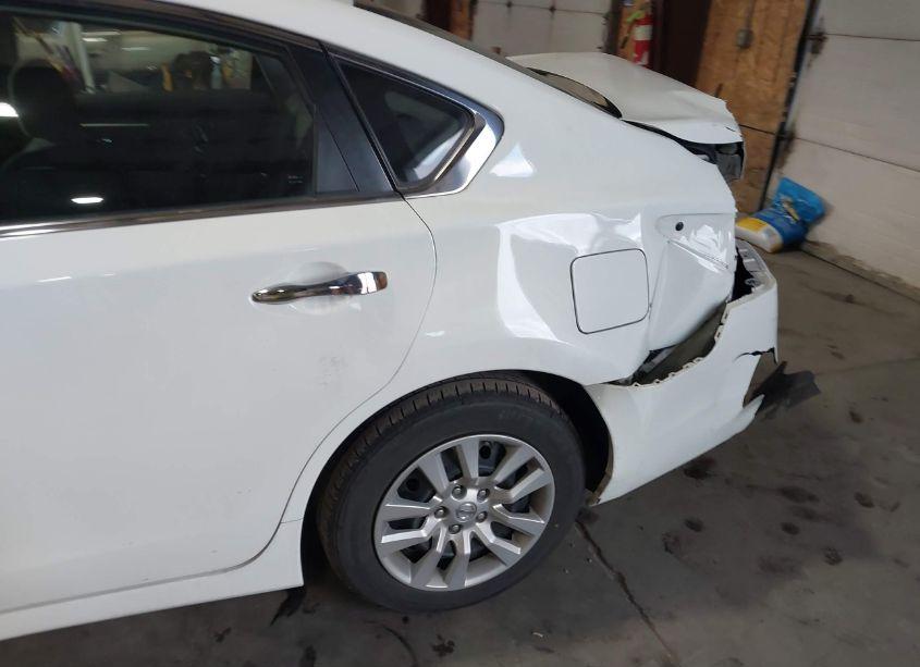 Photo 6 of 2015 Nissan Altima 2.5 (VIN 1N4AL3AP4FC435223)