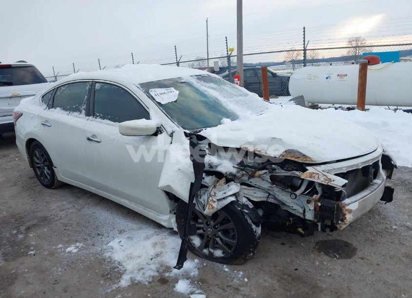 2015 Nissan Altima 2.5 S (VIN 1N4AL3AP4FC439062) main photo