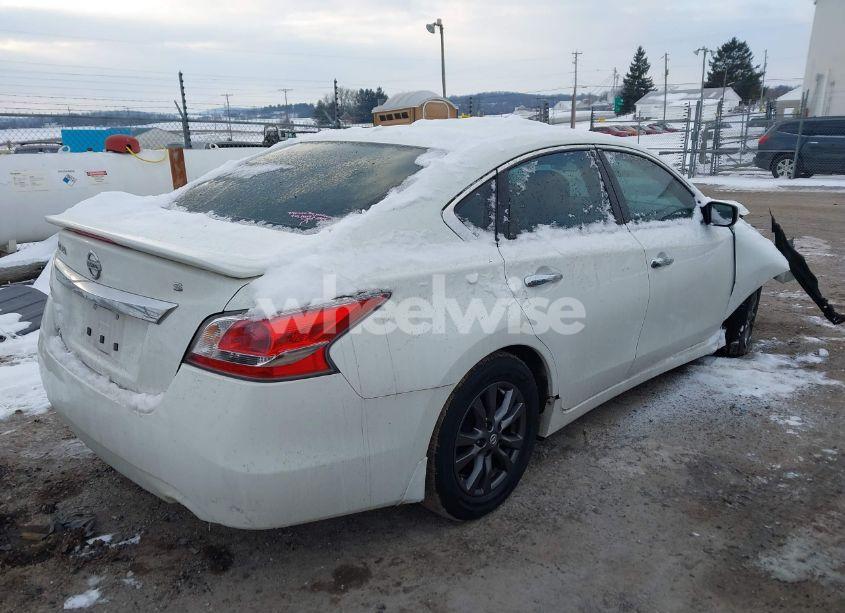 Photo 4 of 2015 Nissan Altima 2.5 S (VIN 1N4AL3AP4FC439062)