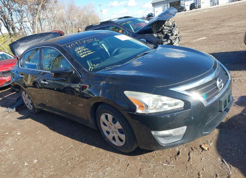 2015 Nissan Altima 2.5/2.5 S/2.5 SL/2.5 SV (VIN 1N4AL3AP4FC447341) main photo