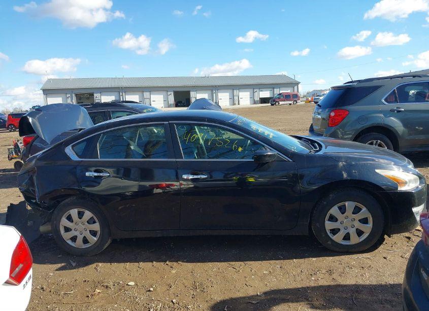 Photo 13 of 2015 Nissan Altima 2.5/2.5 S/2.5 SL/2.5 SV (VIN 1N4AL3AP4FC447341)