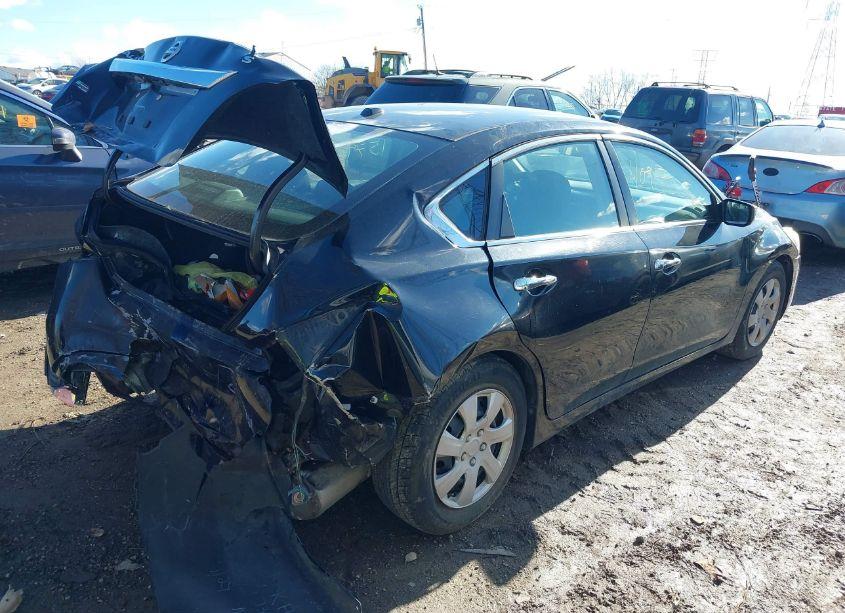 Photo 4 of 2015 Nissan Altima 2.5/2.5 S/2.5 SL/2.5 SV (VIN 1N4AL3AP4FC447341)