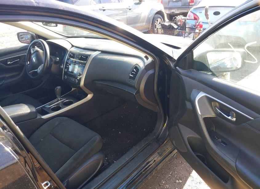 Photo 5 of 2015 Nissan Altima 2.5/2.5 S/2.5 SL/2.5 SV (VIN 1N4AL3AP4FC447341)
