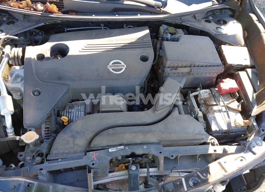 Photo 10 of 2015 Nissan Altima 2.5 SV (VIN 1N4AL3AP4FC448554)
