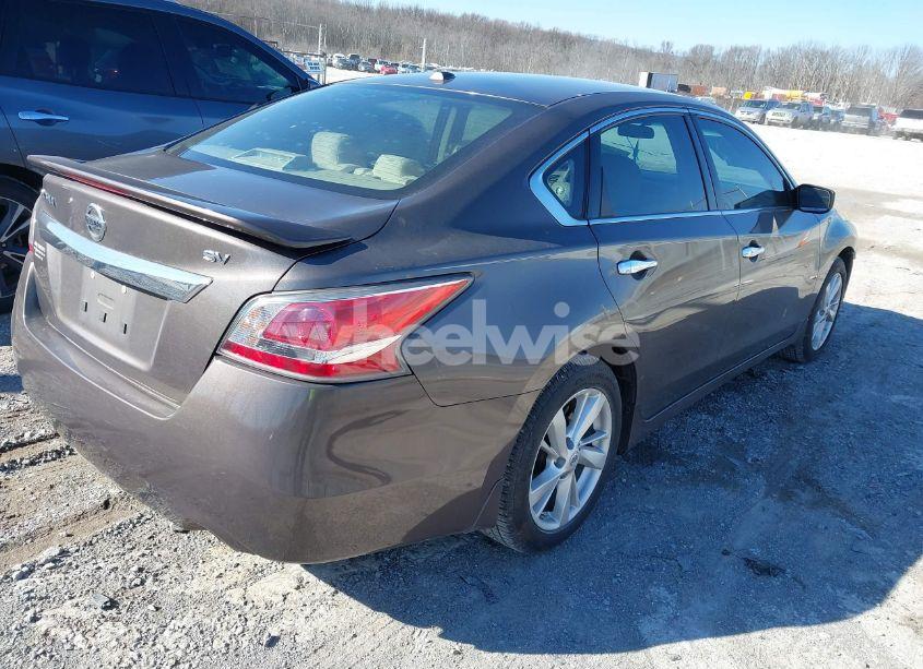 Photo 4 of 2015 Nissan Altima 2.5 SV (VIN 1N4AL3AP4FC448554)