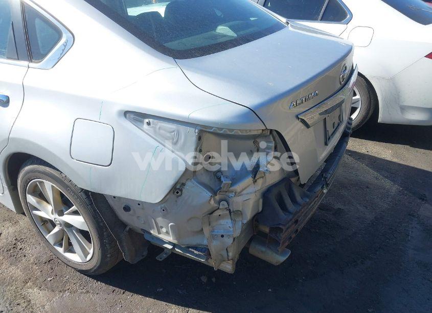 Photo 12 of 2015 Nissan Altima 2.5 SV (VIN 1N4AL3AP4FC449381)
