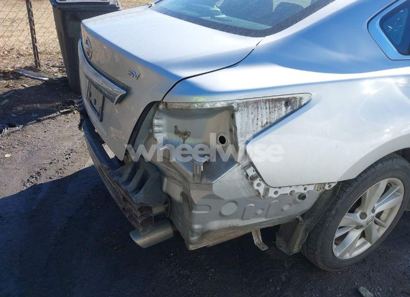 Photo 13 of 2015 Nissan Altima 2.5 SV (VIN 1N4AL3AP4FC449381)