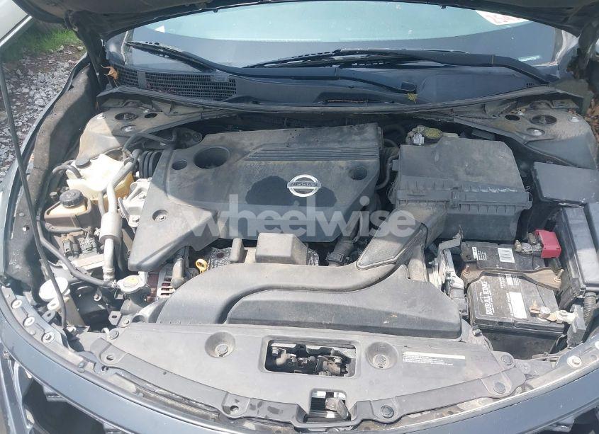 Photo 10 of 2015 Nissan Altima 2.5/2.5 S/2.5 SL/2.5 SV (VIN 1N4AL3AP4FC472160)