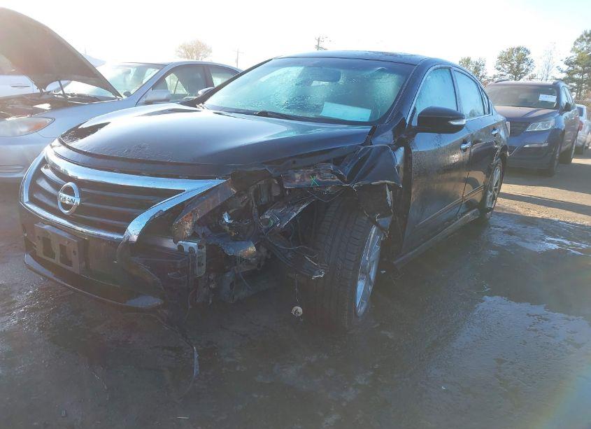 Photo 2 of 2015 Nissan Altima 2.5 SV (VIN 1N4AL3AP4FC476483)