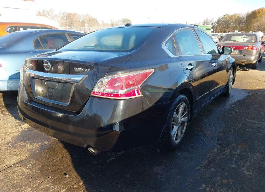 Photo 4 of 2015 Nissan Altima 2.5 SV (VIN 1N4AL3AP4FC476483)