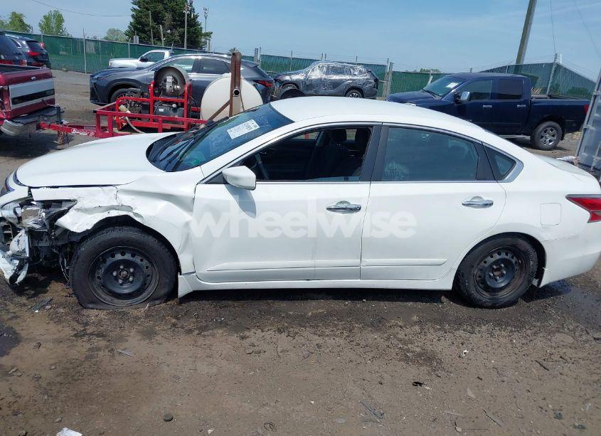 Photo 14 of 2015 Nissan Altima 2.5 S (VIN 1N4AL3AP4FC480288)