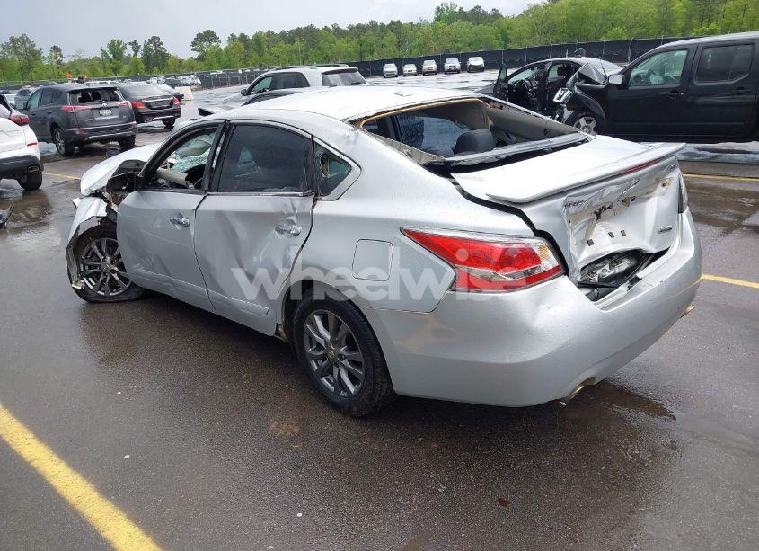 Photo 3 of 2015 Nissan Altima 2.5 S (VIN 1N4AL3AP4FC491825)