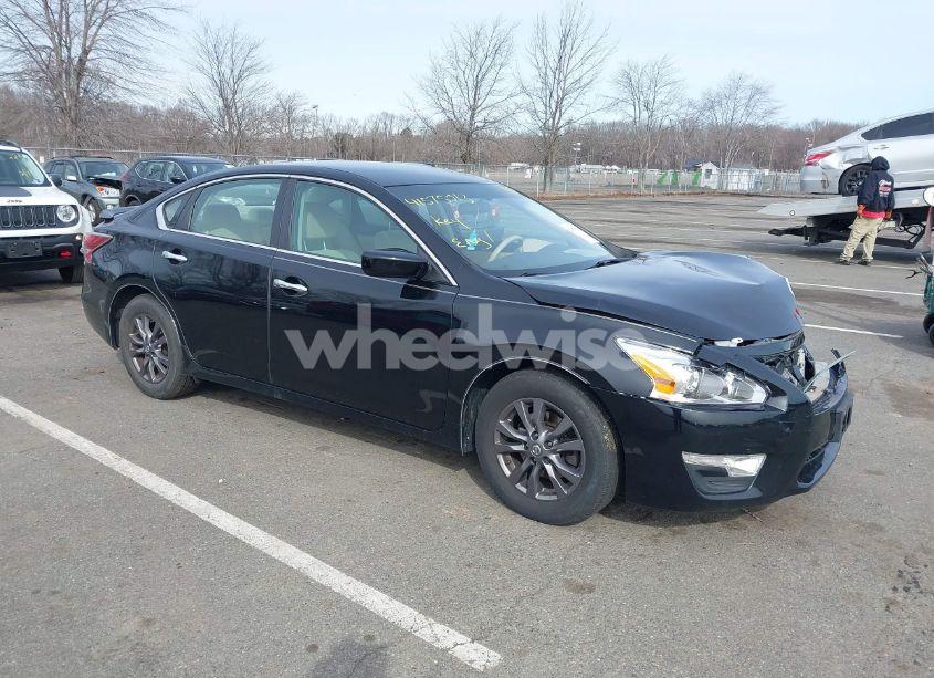 2015 Nissan Altima 2.5 S (VIN 1N4AL3AP4FC492537) main photo