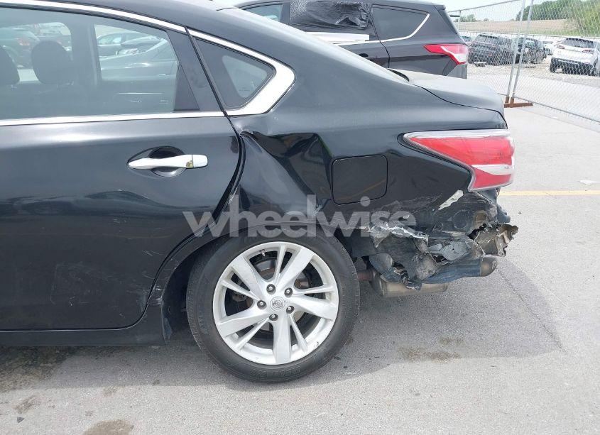 Photo 6 of 2015 Nissan Altima 2.5 SV (VIN 1N4AL3AP4FC494692)