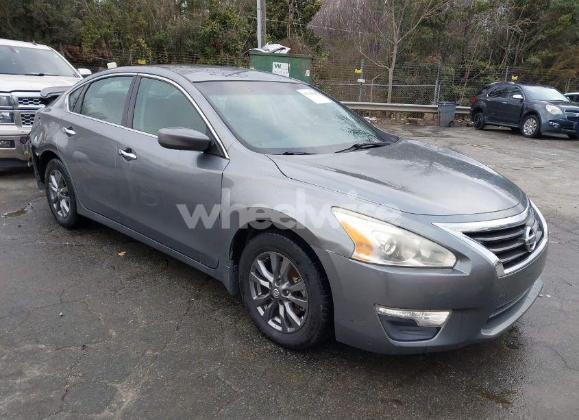 2015 Nissan Altima 2.5 S (VIN 1N4AL3AP4FC496135) main photo