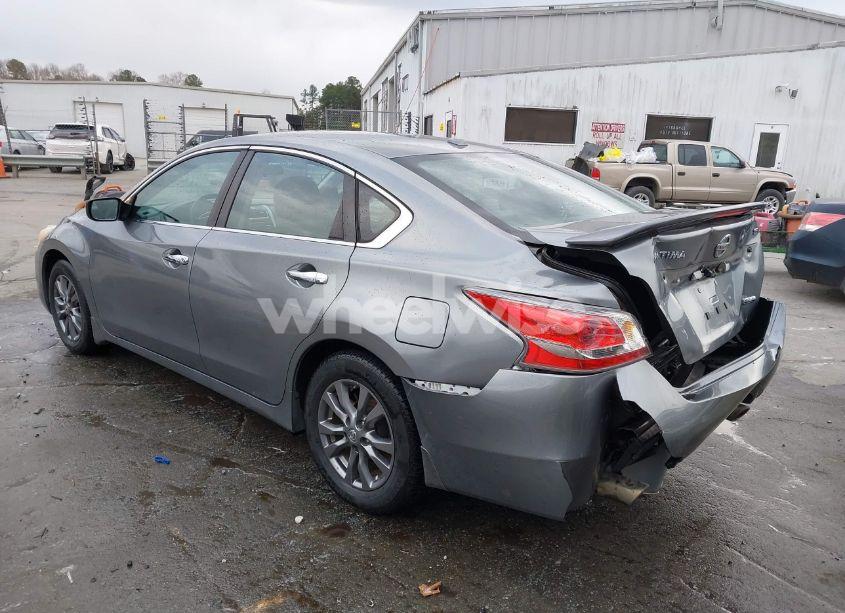 Photo 3 of 2015 Nissan Altima 2.5 S (VIN 1N4AL3AP4FC496135)