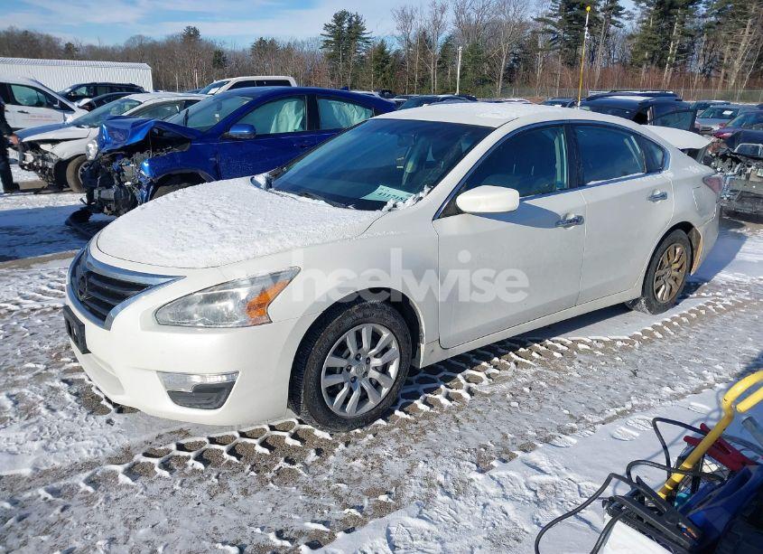 Photo 2 of 2015 Nissan Altima 2.5 S (VIN 1N4AL3AP4FC497088)