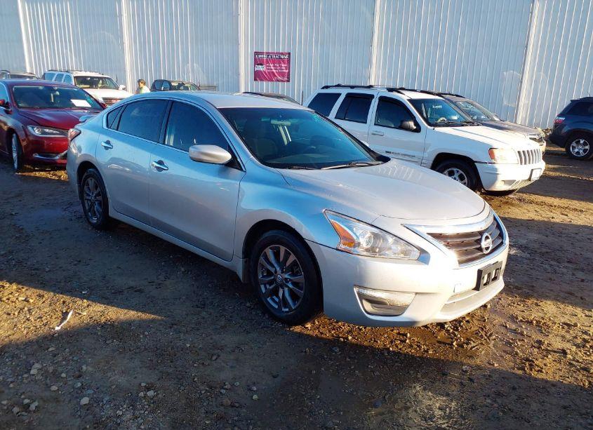 2015 Nissan Altima 2.5 S (VIN 1N4AL3AP4FC499603) main photo