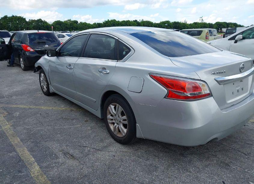 Photo 3 of 2015 Nissan Altima 2.5 S (VIN 1N4AL3AP4FC567320)