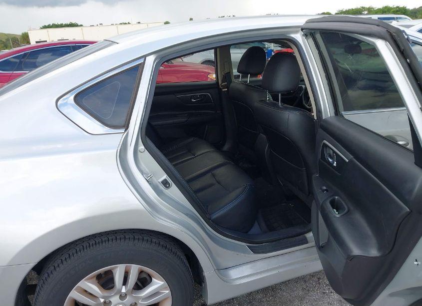 Photo 8 of 2015 Nissan Altima 2.5 S (VIN 1N4AL3AP4FC567320)