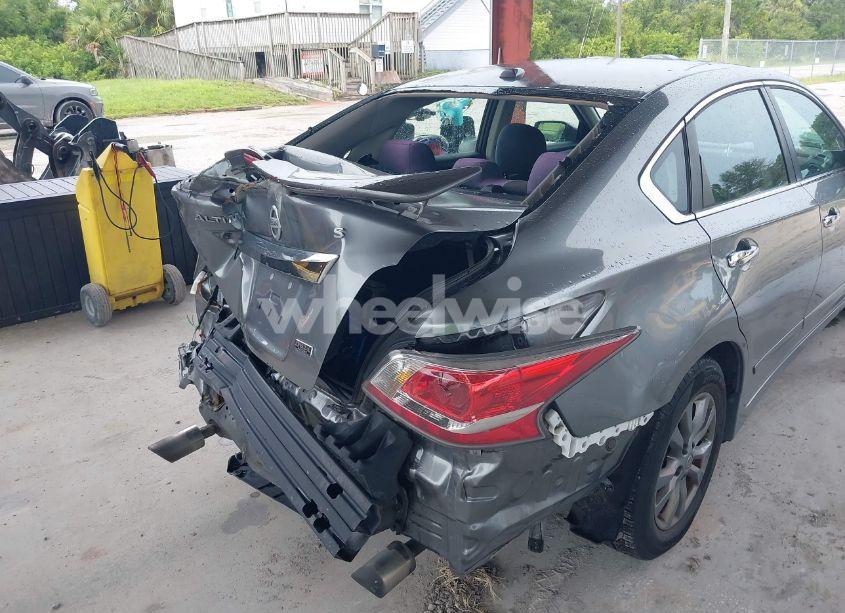 Photo 14 of 2015 Nissan Altima 2.5 S (VIN 1N4AL3AP4FC572162)