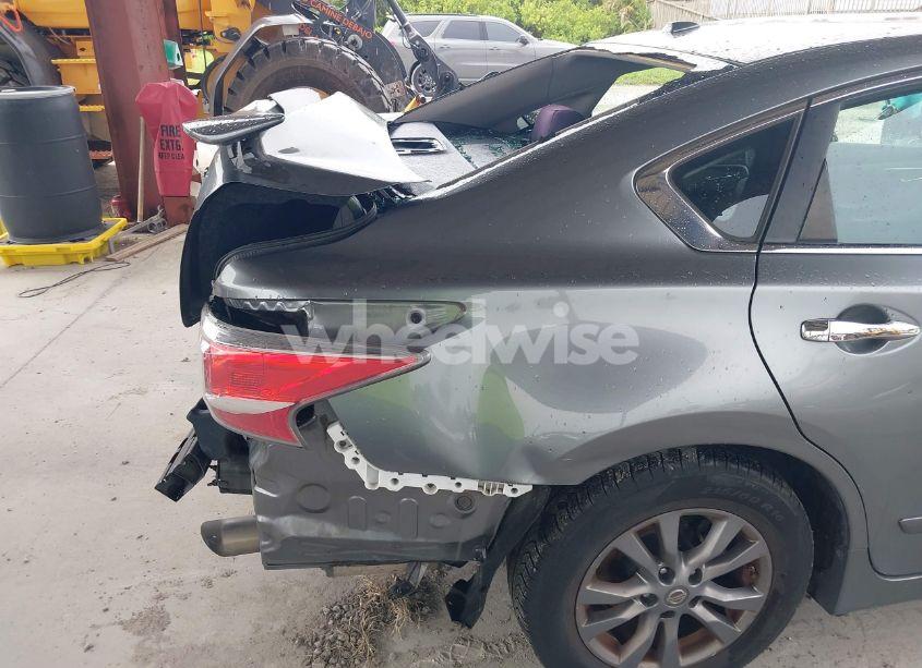 Photo 15 of 2015 Nissan Altima 2.5 S (VIN 1N4AL3AP4FC572162)