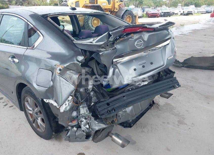 Photo 6 of 2015 Nissan Altima 2.5 S (VIN 1N4AL3AP4FC572162)