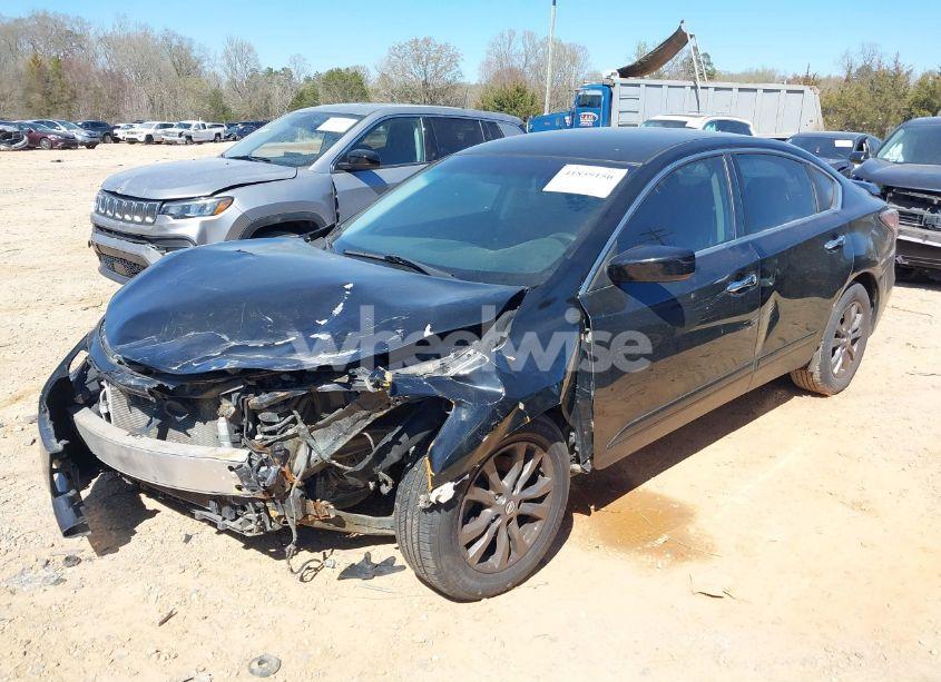 Photo 2 of 2015 Nissan Altima 2.5 S (VIN 1N4AL3AP4FC579984)