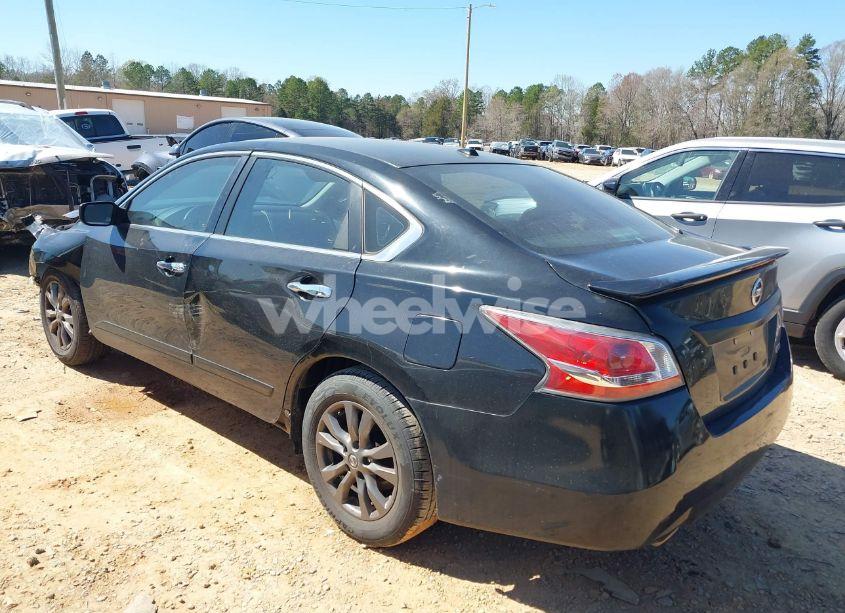 Photo 3 of 2015 Nissan Altima 2.5 S (VIN 1N4AL3AP4FC579984)