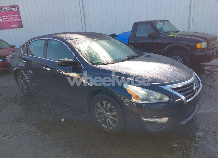 2015 Nissan Altima 2.5 S (VIN 1N4AL3AP4FC585428) main photo