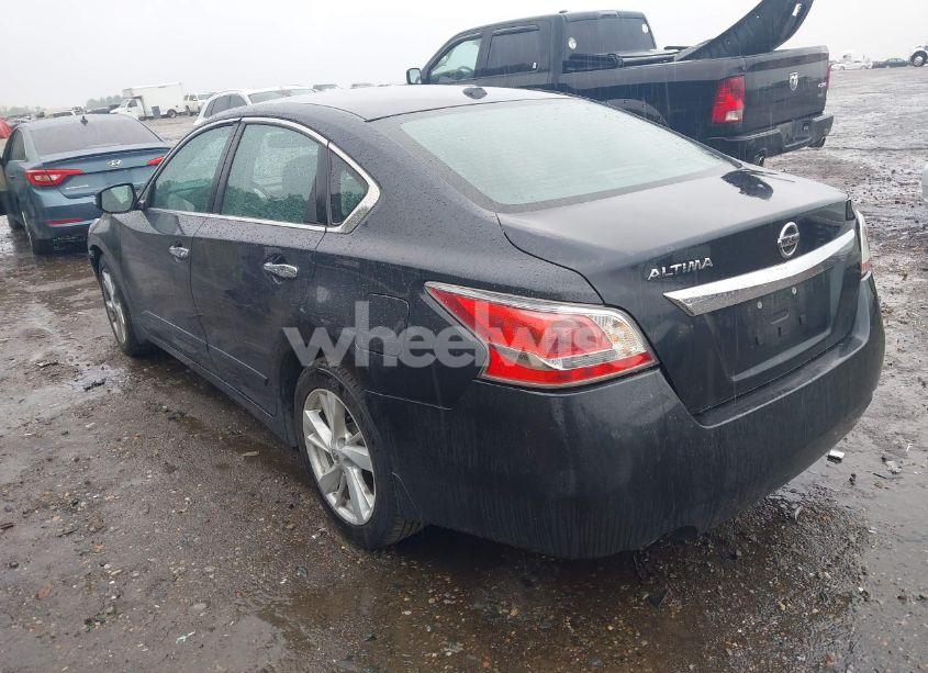 Photo 3 of 2015 Nissan Altima 2.5 SV (VIN 1N4AL3AP4FC594453)