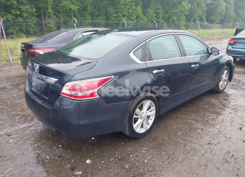 Photo 4 of 2015 Nissan Altima 2.5 SV (VIN 1N4AL3AP4FC594453)