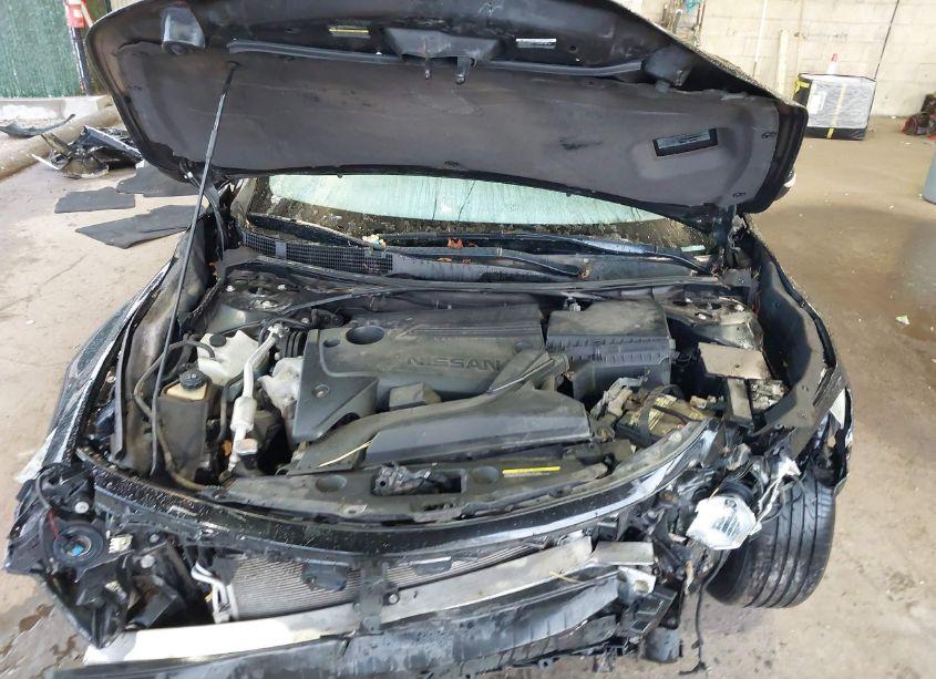 Photo 10 of 2015 Nissan Altima 2.5 SV (VIN 1N4AL3AP4FC597966)