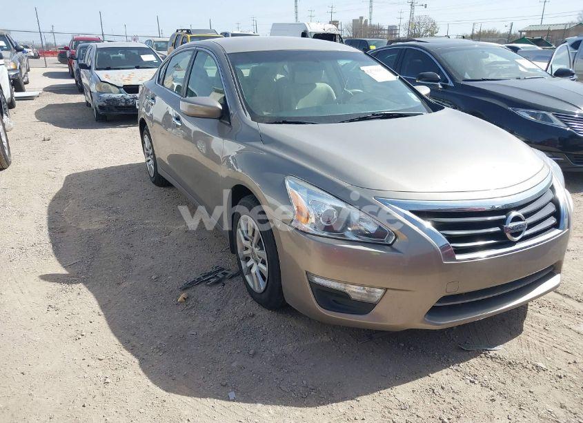 2015 Nissan Altima 2.5 S (VIN 1N4AL3AP4FN301266) main photo