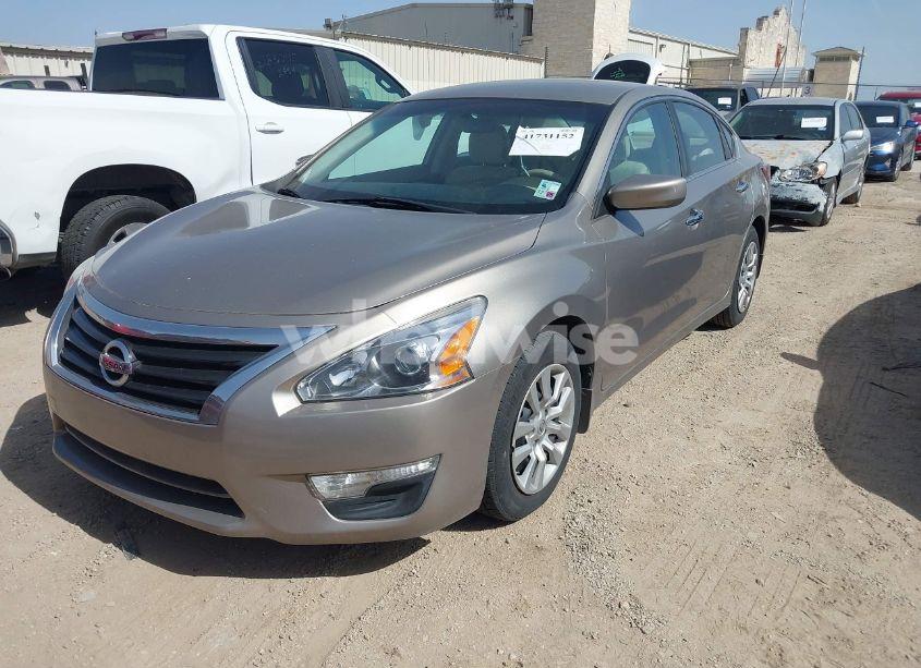Photo 2 of 2015 Nissan Altima 2.5 S (VIN 1N4AL3AP4FN301266)