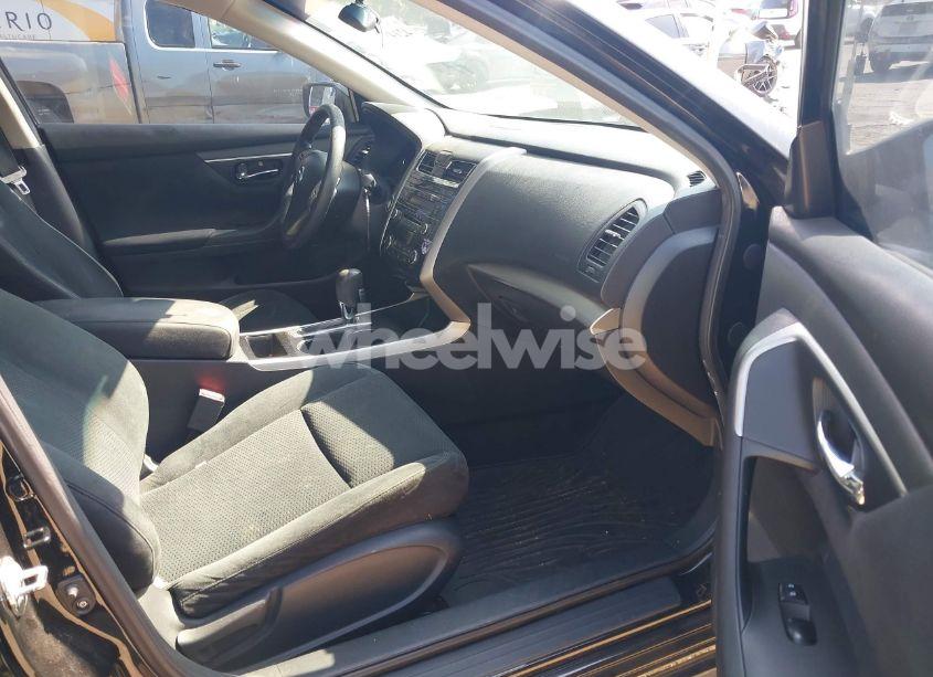 Photo 5 of 2015 Nissan Altima 2.5 S (VIN 1N4AL3AP4FN301929)