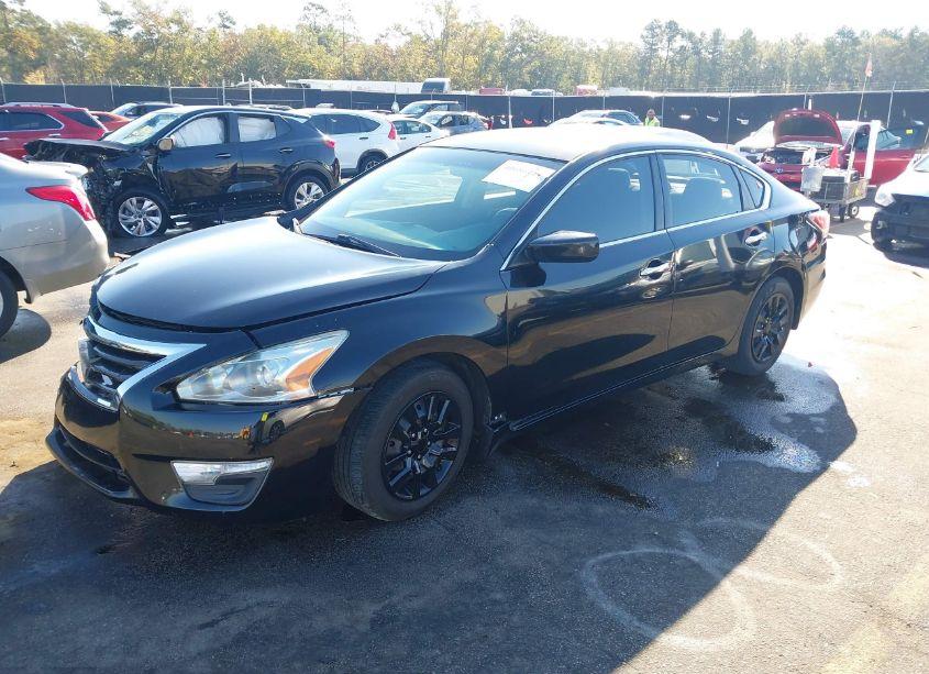 Photo 2 of 2015 Nissan Altima 2.5 S (VIN 1N4AL3AP4FN302742)