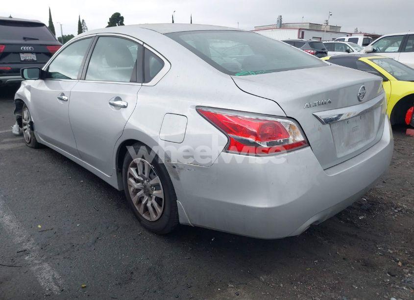 Photo 3 of 2015 Nissan Altima 2.5 S (VIN 1N4AL3AP4FN306368)