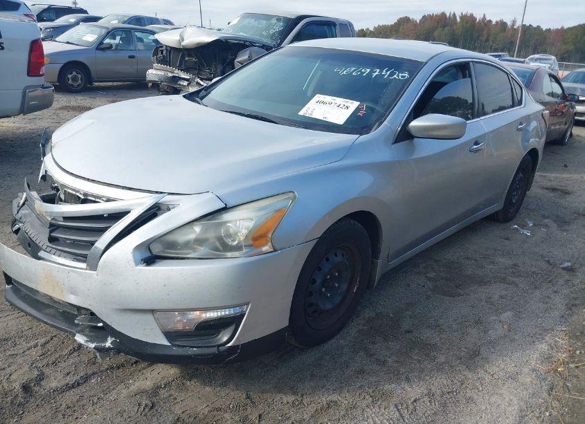 Photo 2 of 2015 Nissan Altima 2.5 S (VIN 1N4AL3AP4FN317144)