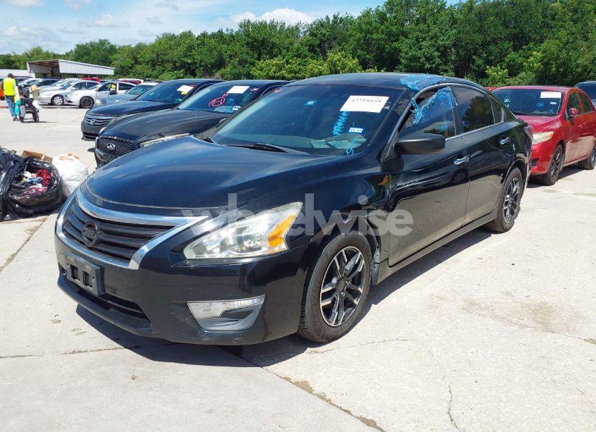 Photo 2 of 2015 Nissan Altima 2.5/2.5 S/2.5 SL/2.5 SV (VIN 1N4AL3AP4FN317841)